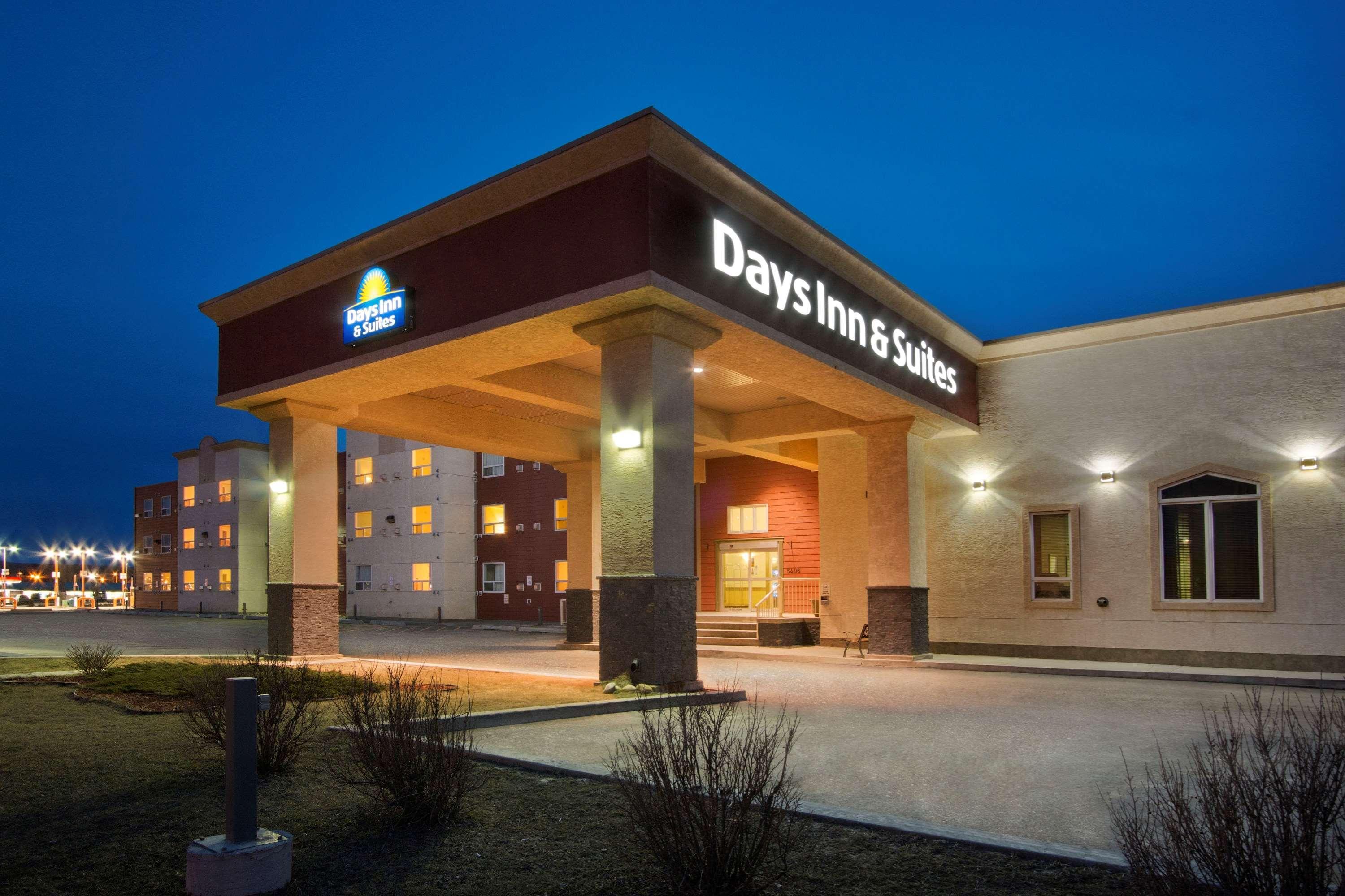 ווייטקורט Quality Inn & Suites מראה חיצוני תמונה