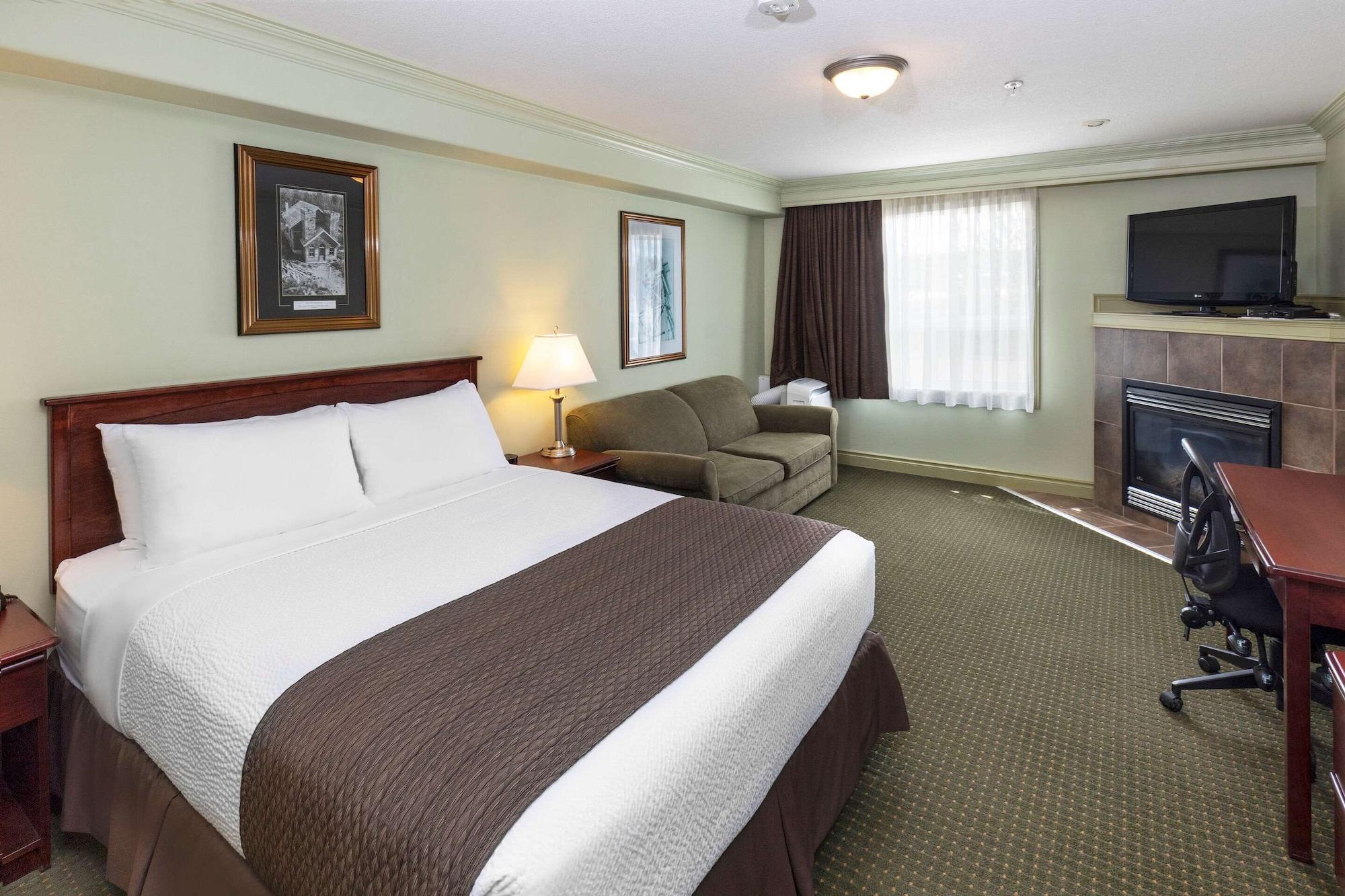 ווייטקורט Quality Inn & Suites מראה חיצוני תמונה